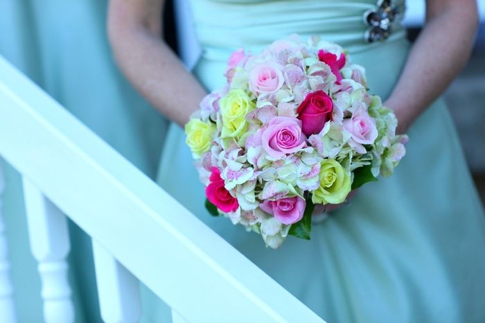 Bridemaids Bouquets - Opinions and Share Yours!