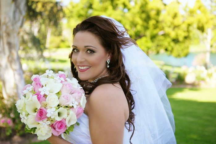 Show me your wedding day hair