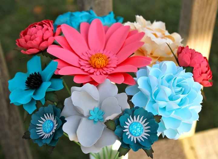 Real Flowers vs Paper Flowers