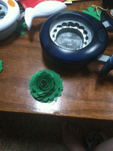 The start of my DIY paper flowers!  (Pics)