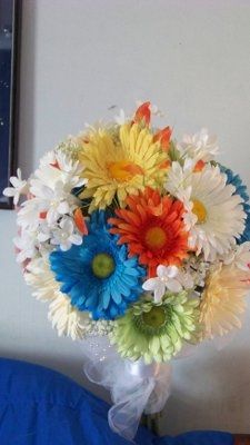 Making your own invitations & flowers??!??