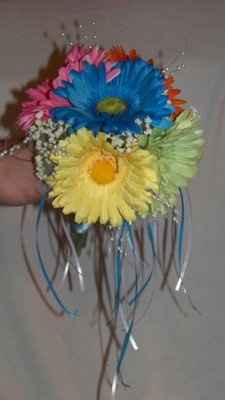 Making your own invitations & flowers??!??