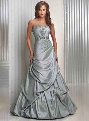 I need inspiration...show me your DRESS!! :)