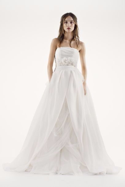 Who designed your dress?