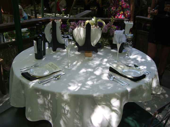 Sweet heart table? or Head table?