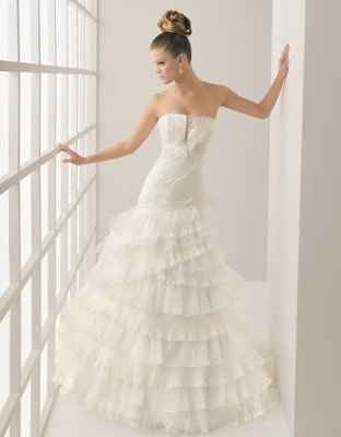 Show off your dress's ladies.