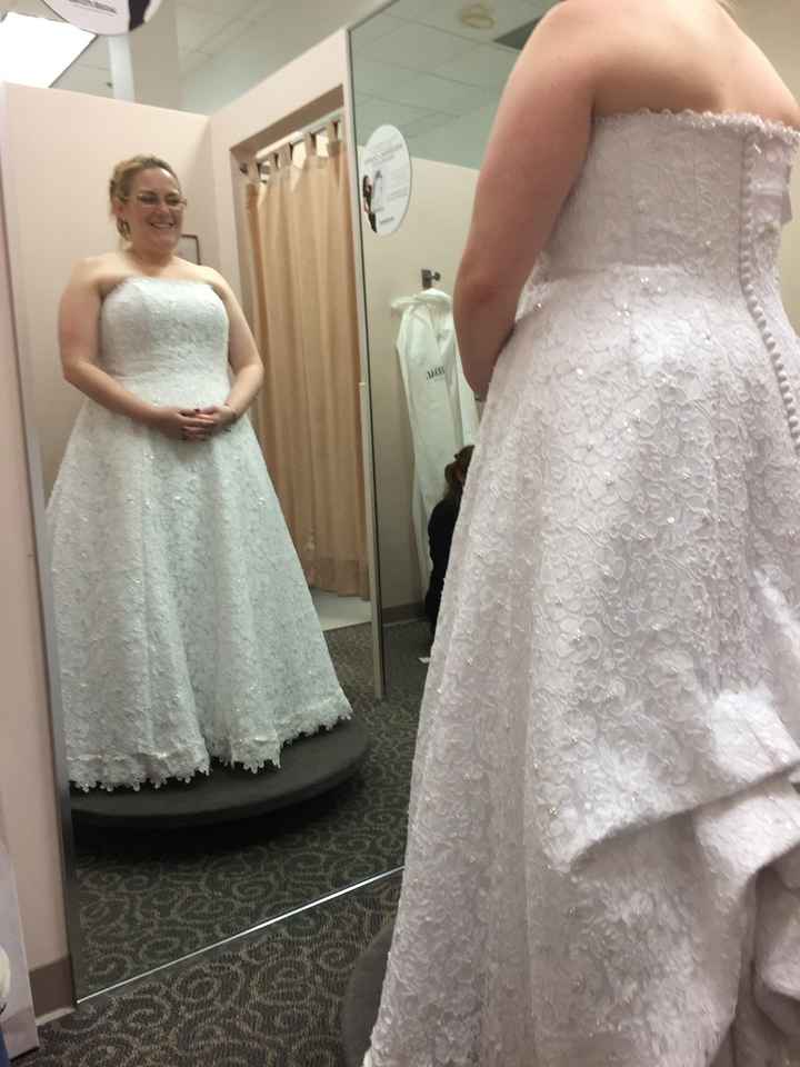 Gowns & Brides