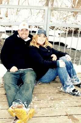 Winter engagement pics ideas