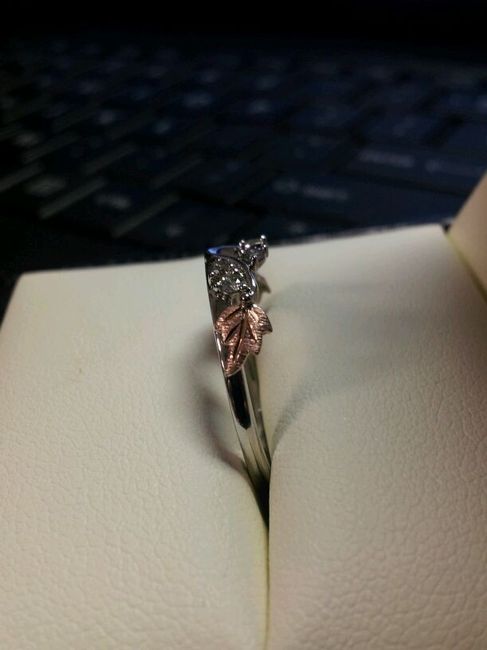 I wanna see wedding bands!!!