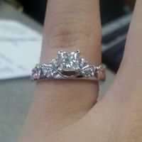Small engagement rings unite!