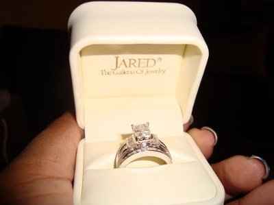 Show off your Wedding Band/Ring