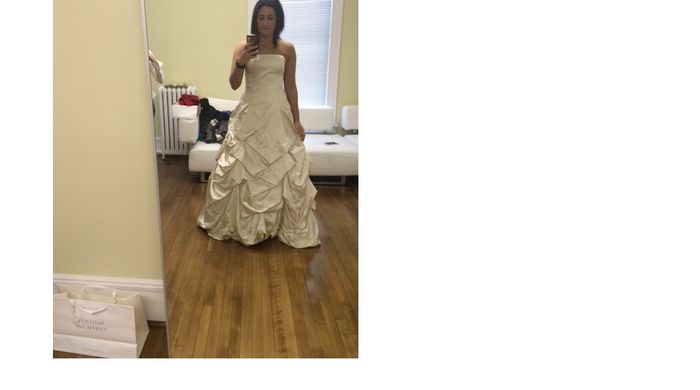 I looove dress threads! Are you rocking white?