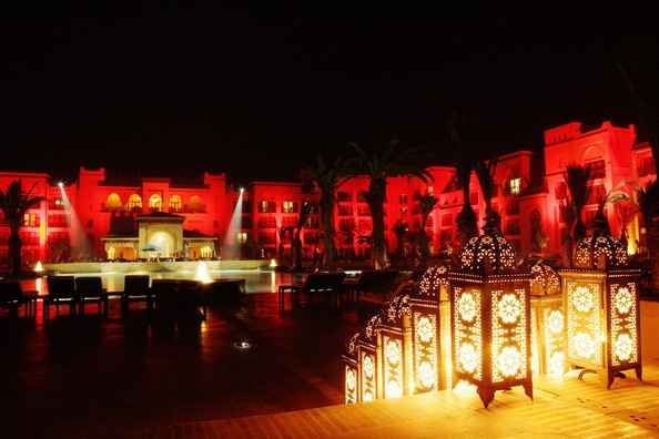 Let's see those honeymoon spots!