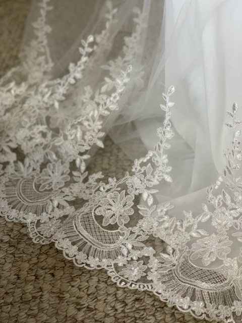 bottom detail diamond white