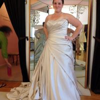 Wedding dress anxiety!!