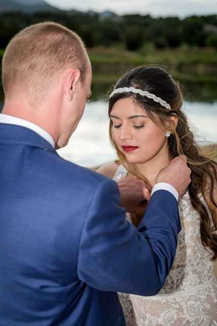 Makeup artist dilemma? 6