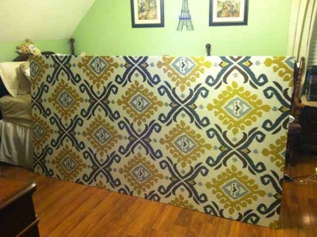 DIY Photo Booth Backdrop w/ Pictures