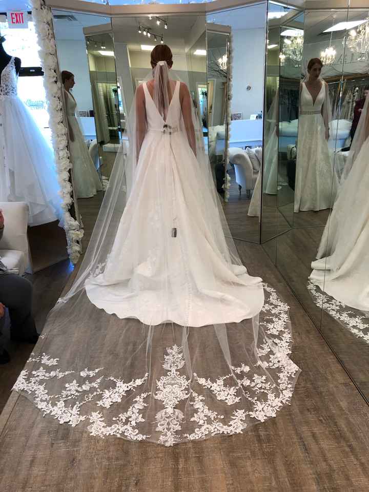 Where are my long veil ladies at?? - 2