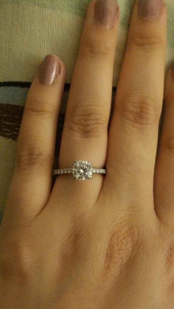 What shape is your engagement ring? 💍 - 1