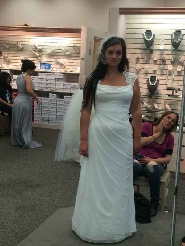 i bought a dress today!!! *PICS*