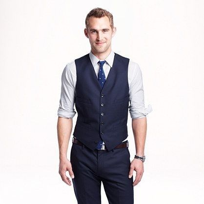 Let's see what those handsome men are wearing.