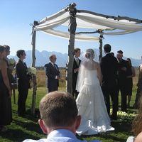 Simple Ceremony Decor