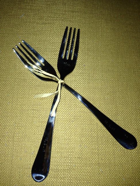 Did you receive any wedding stuff for Christmas? Pictures, please!
