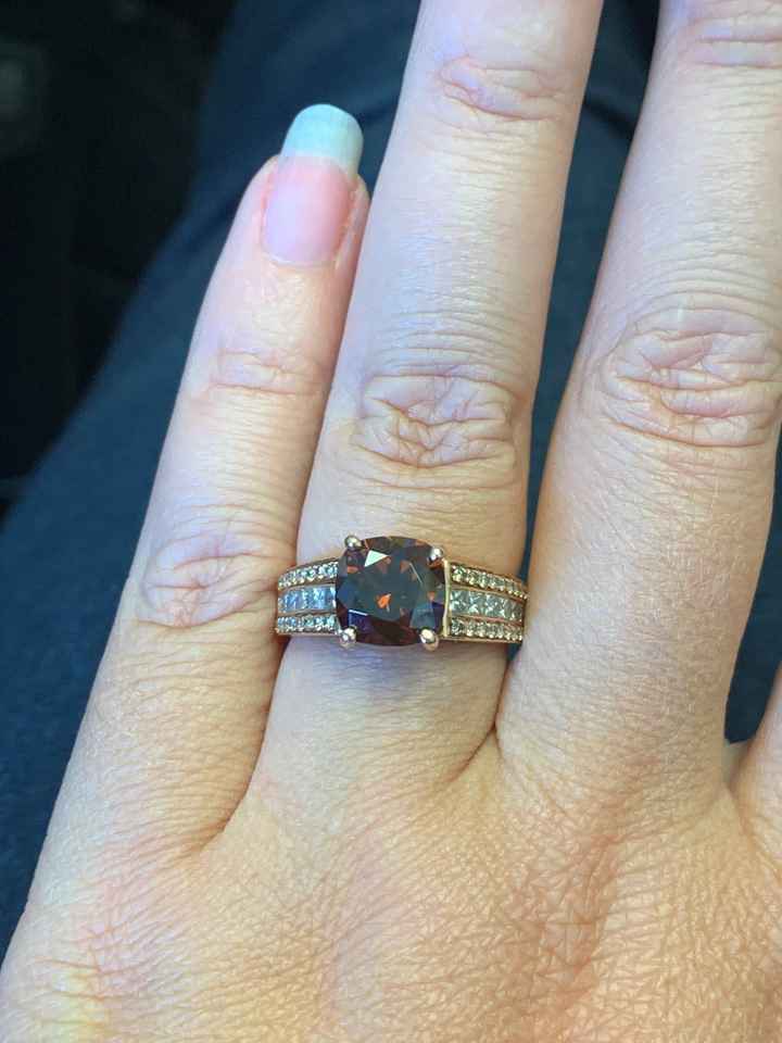 Does your engagement ring color mean anything? - 1