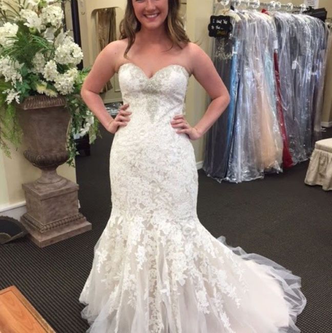 Let's show off our dresses.