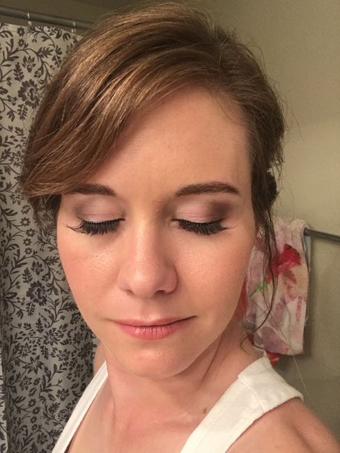 Airbrush or liquid foundation - 1
