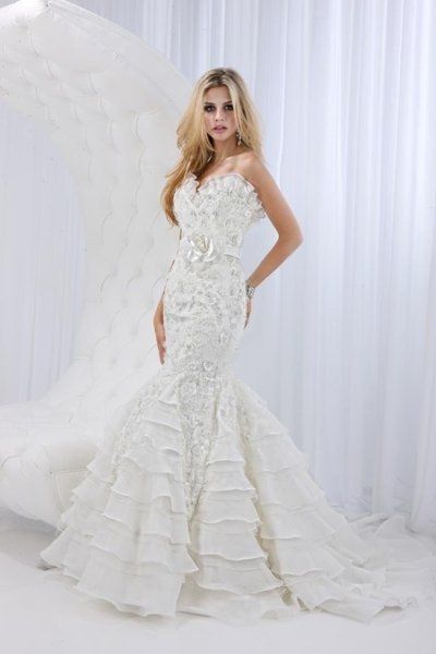what does your wedding dress look like?!?!?