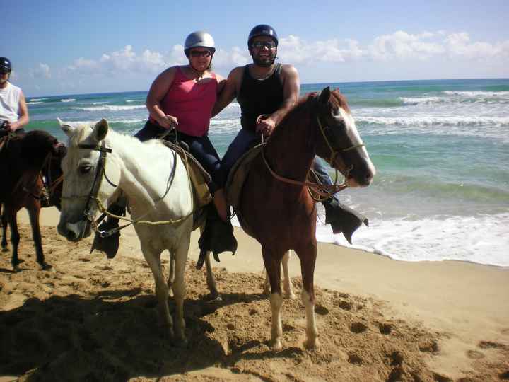 Back from the honeymoon! (Non pro pics)