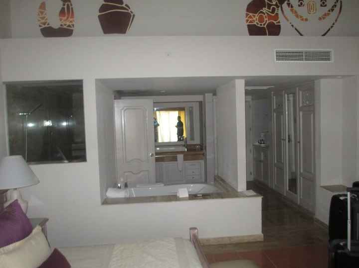 Back from honeymoon, name change fun in the works *some pics*