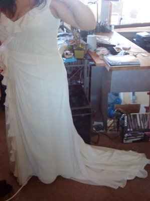 for those hesitant in buying their wedding dress online...