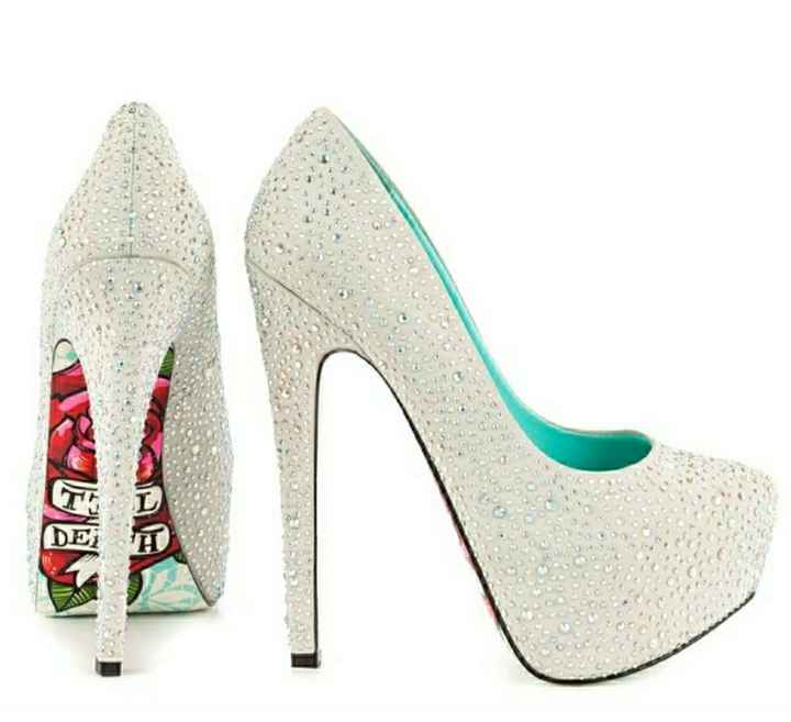 Found my dream shoes, but they're sold out every where! - 1