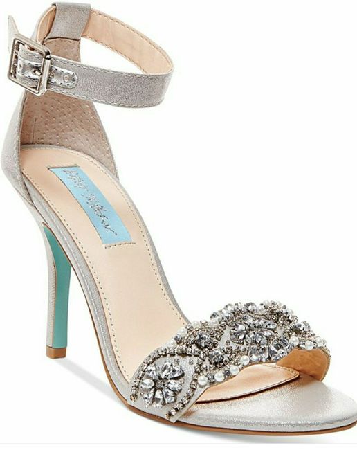 My shoes came in!!! :)