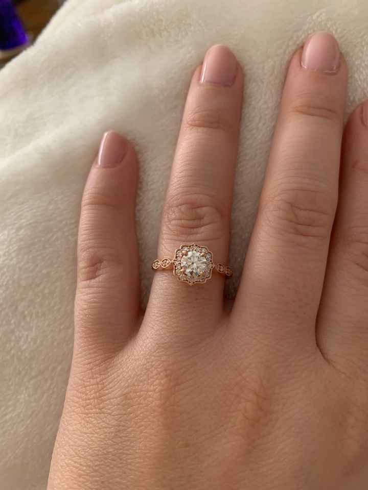 What shape is your engagement ring? 💍 - 1