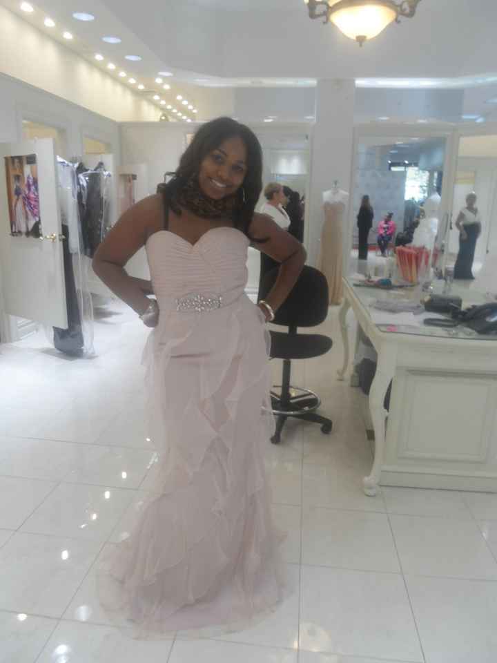 Show off your bridesmaid dresses!!