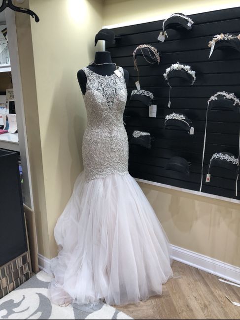 Please show your wedding dress, ladies - 1