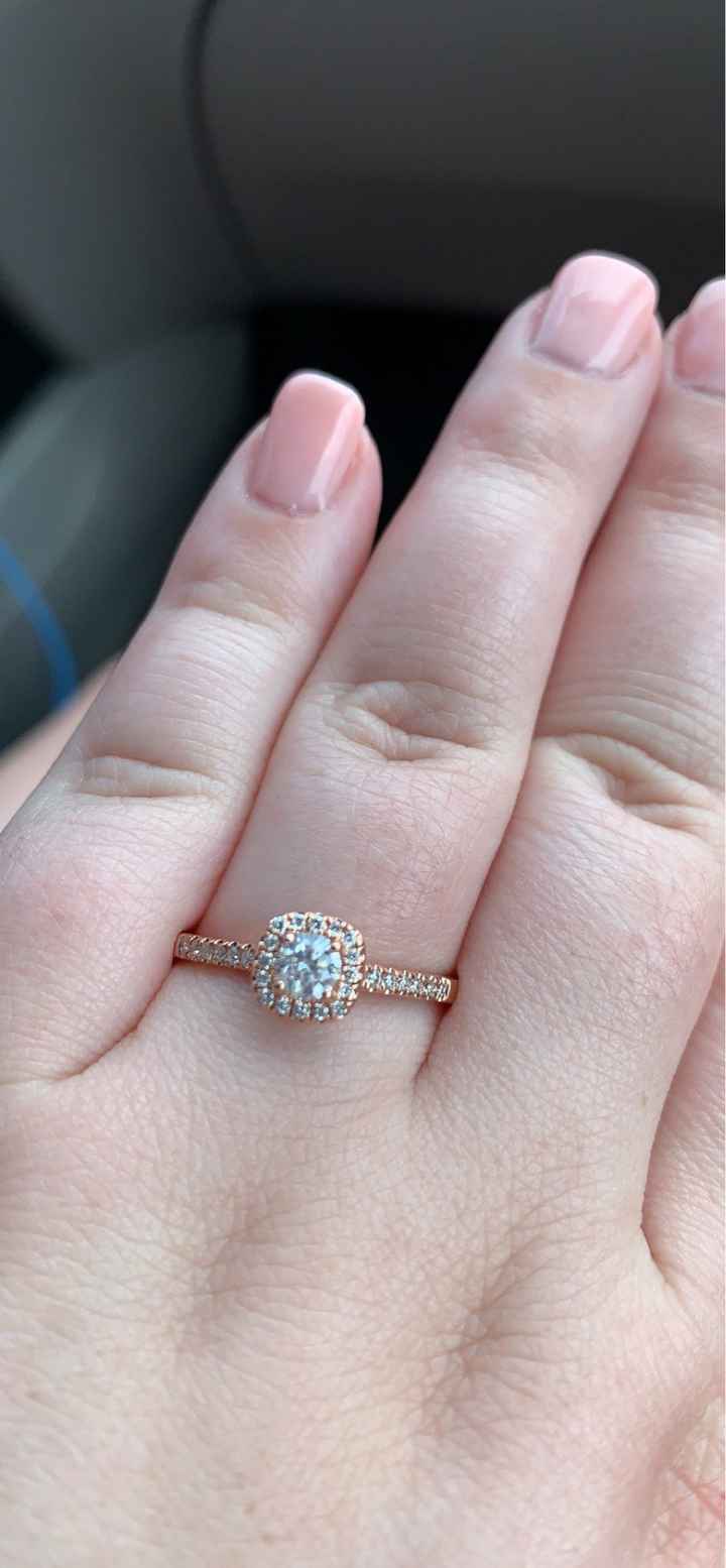 How many carats is your engagement ring? - 1