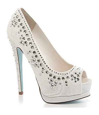 What size shoe heel will you be wearing the day of your wedding?
