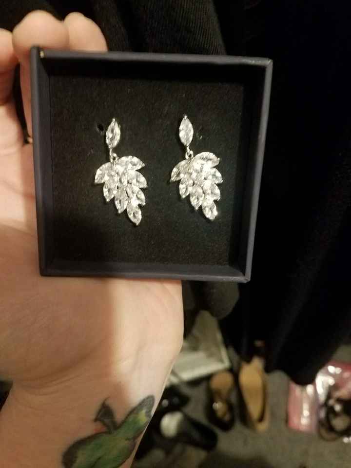 Show me your wedding earrings! - 1