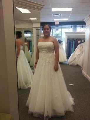 Can i see some dresses?!?!?!?