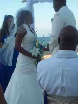 I need inspiration...show me your DRESS!! :)