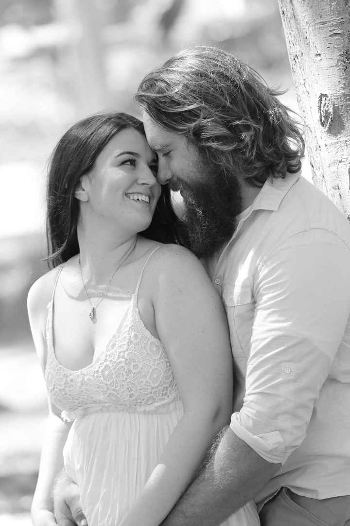 Engagement pictures are in :)