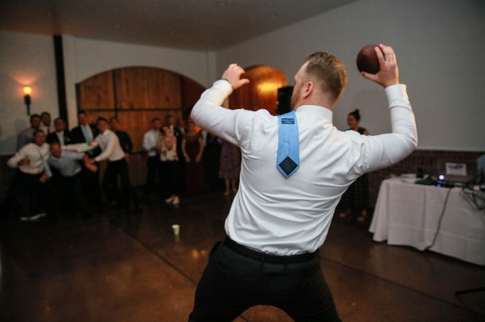 Garter & bouquet toss 3