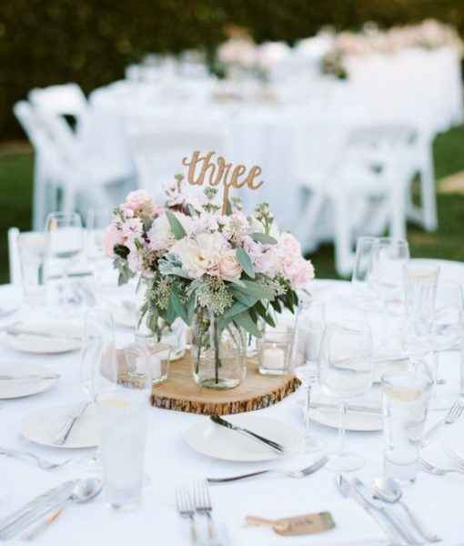 White tablecloths & plain china?