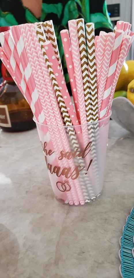 My MOH did SUCH a cute job with decor!