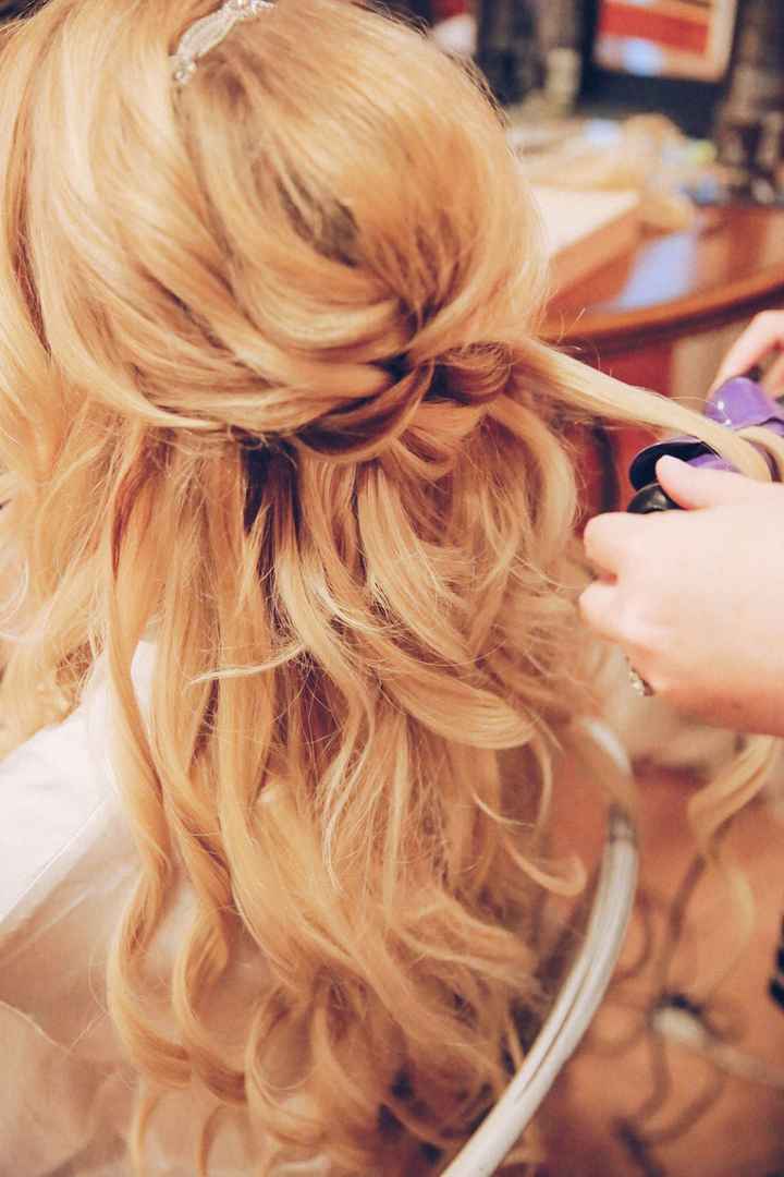 Hairstyles and Makeup!! 7