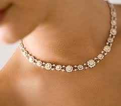 Poll: Necklace or no necklace. Dress pic included.